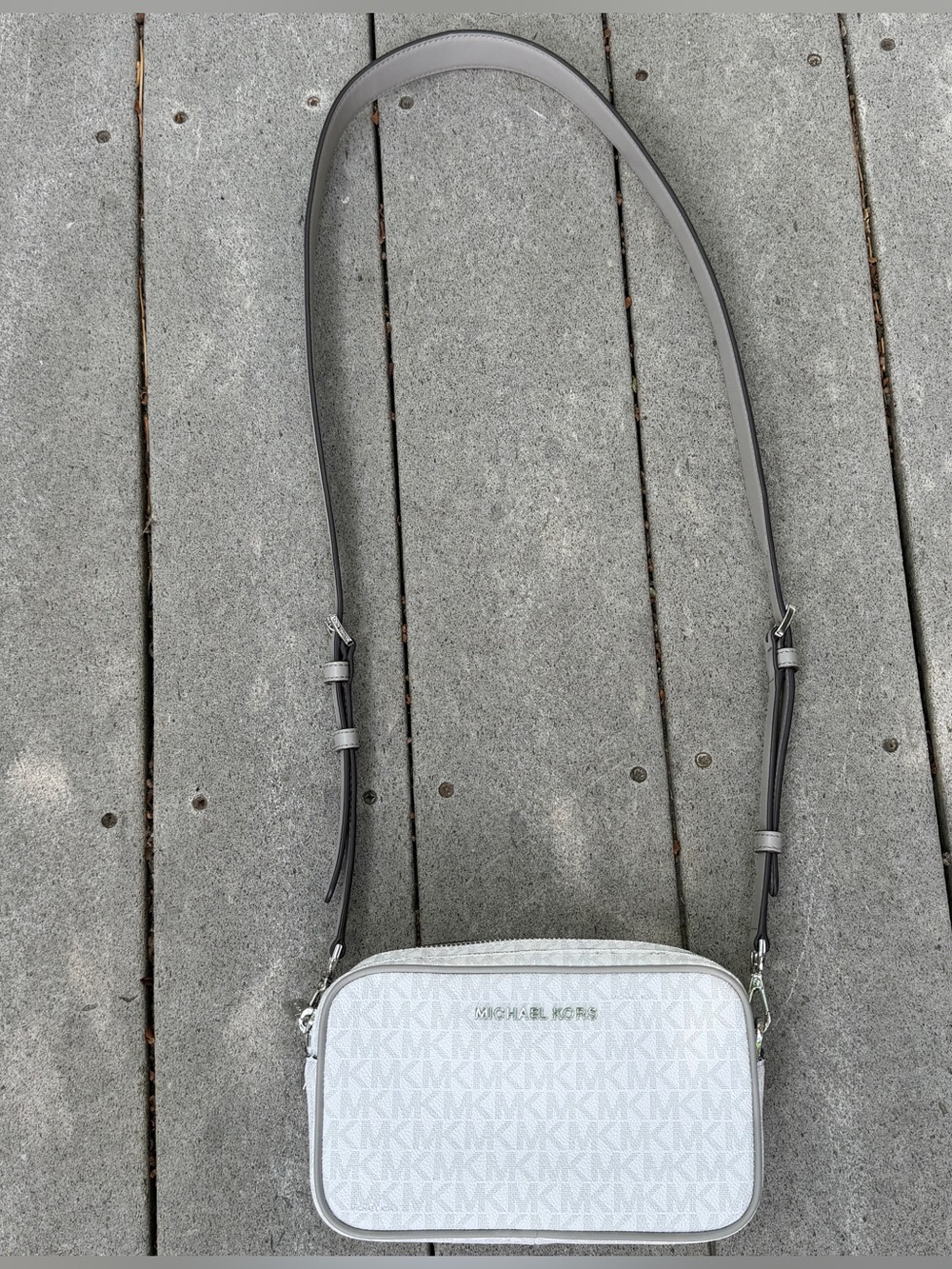 Michael Kors Small Connie Bright White Gray Camera Signature Logo Crossbody Bag - Picture 7 of 15